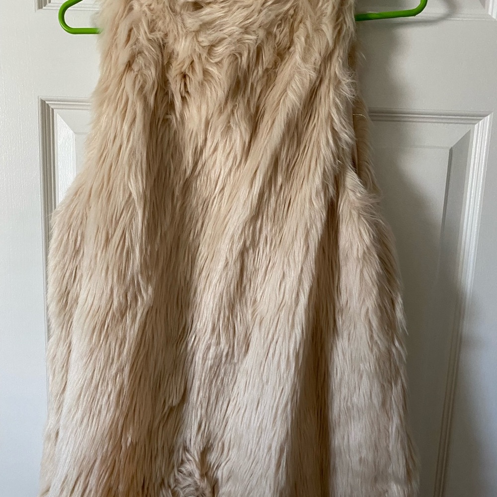 Womens Shell - Picture 2 of 4